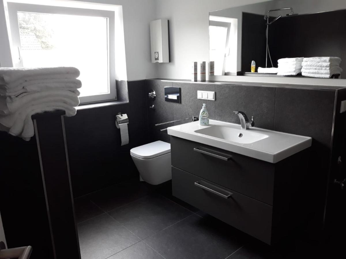 Ferienwohnung Wohnung Krefeld Forstwald Hoeltehoffe Exterior foto